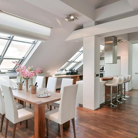 Luxury Central Penthouse With Sauna, Terrace, 250M2, 5Bdrm, 3Bthrm 프라하 외부 사진