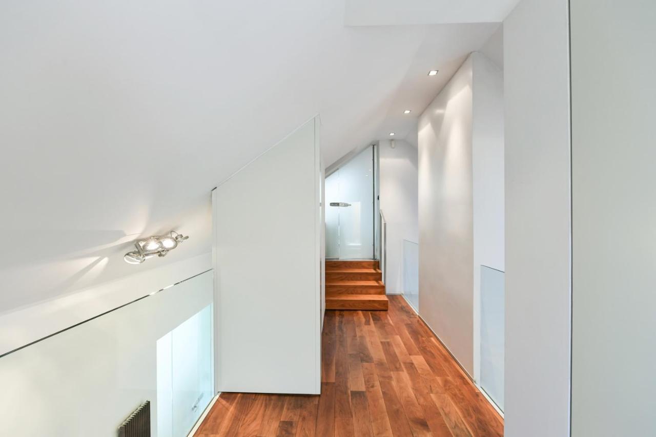 Luxury Central Penthouse With Sauna, Terrace, 250M2, 5Bdrm, 3Bthrm 프라하 외부 사진