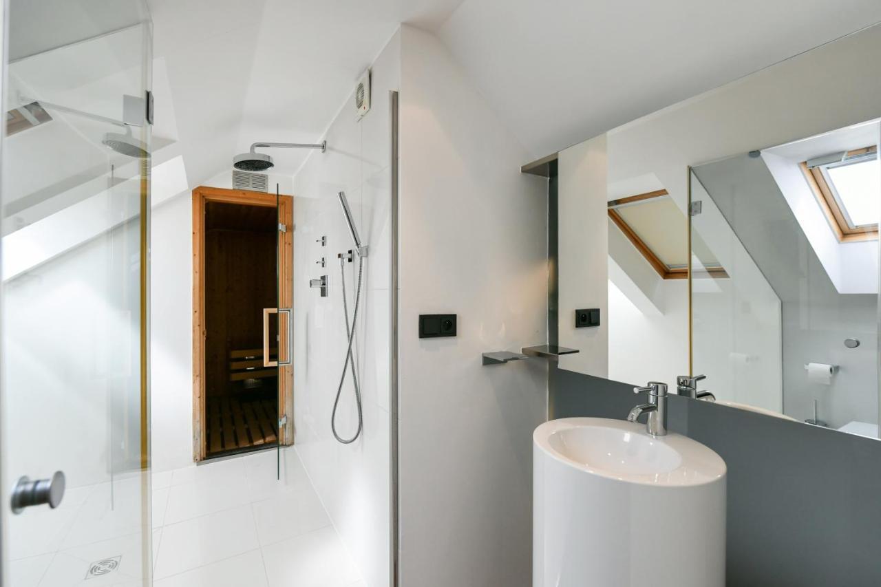 Luxury Central Penthouse With Sauna, Terrace, 250M2, 5Bdrm, 3Bthrm 프라하 외부 사진