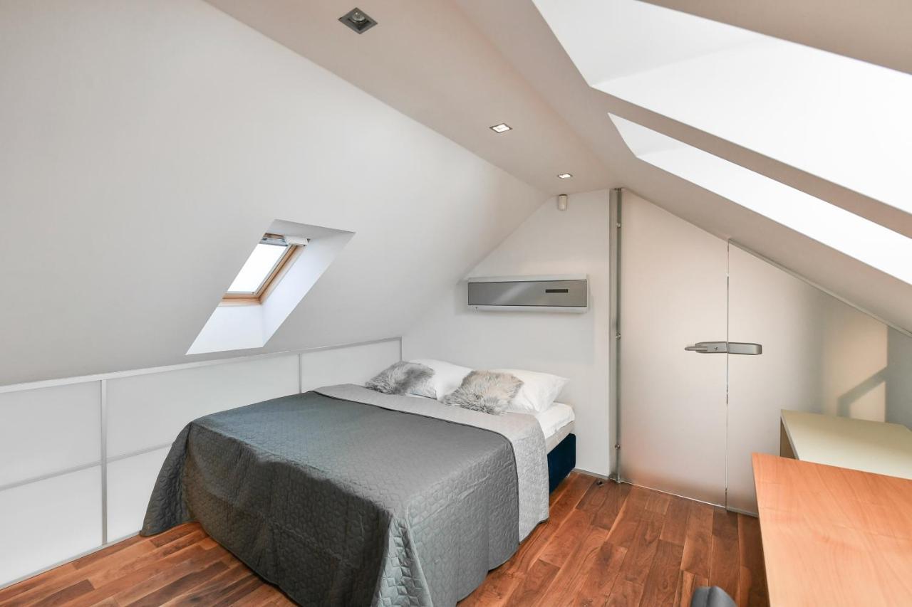Luxury Central Penthouse With Sauna, Terrace, 250M2, 5Bdrm, 3Bthrm 프라하 외부 사진