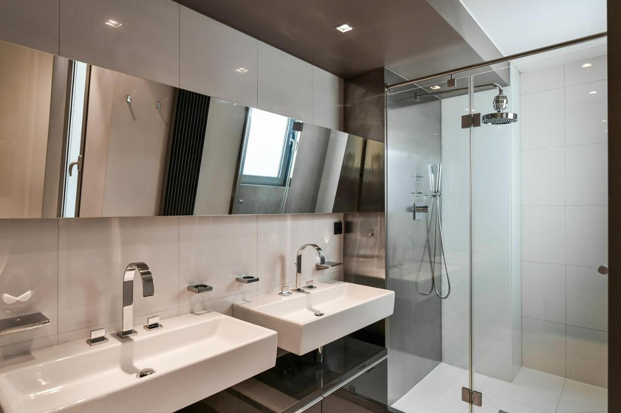 Luxury Central Penthouse With Sauna, Terrace, 250M2, 5Bdrm, 3Bthrm 프라하 외부 사진
